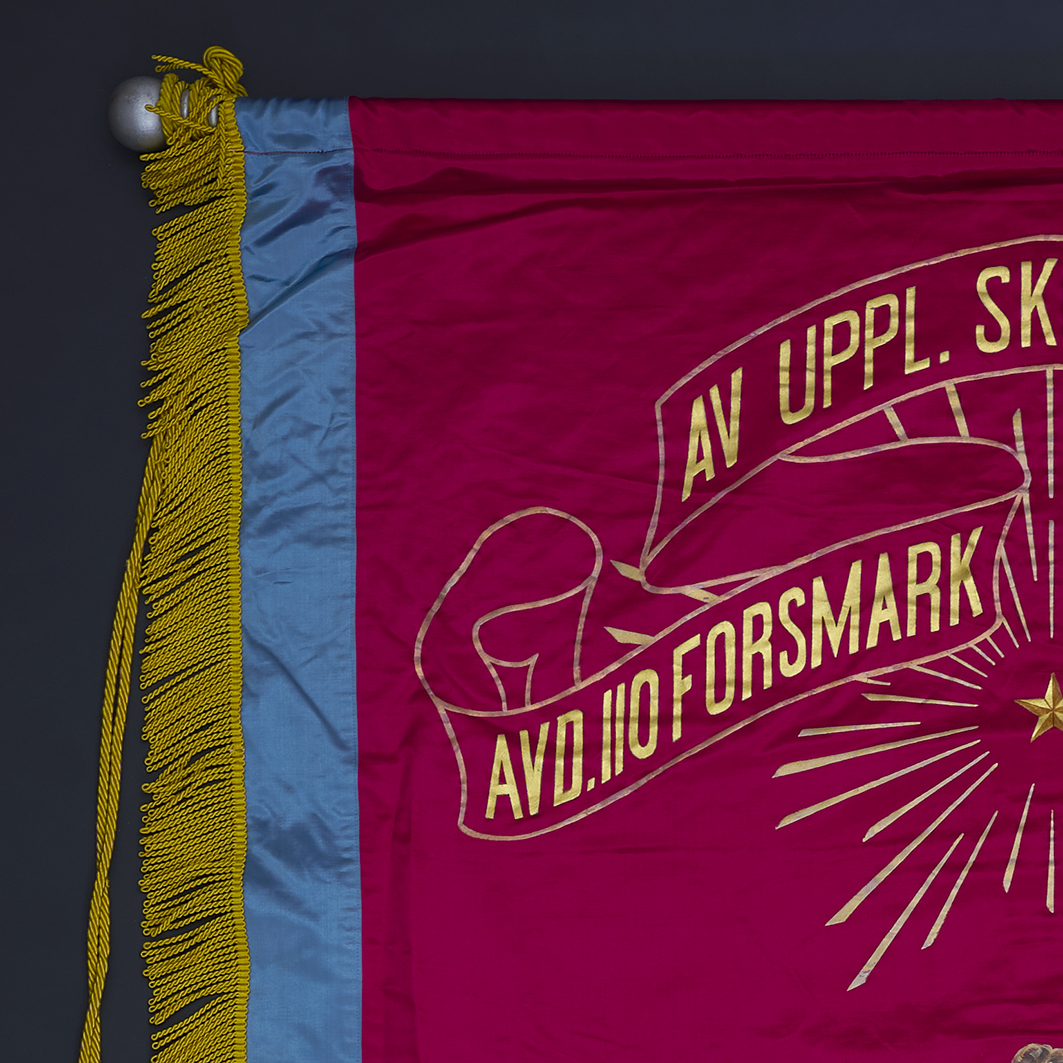 
               A photograph of a banner.
            